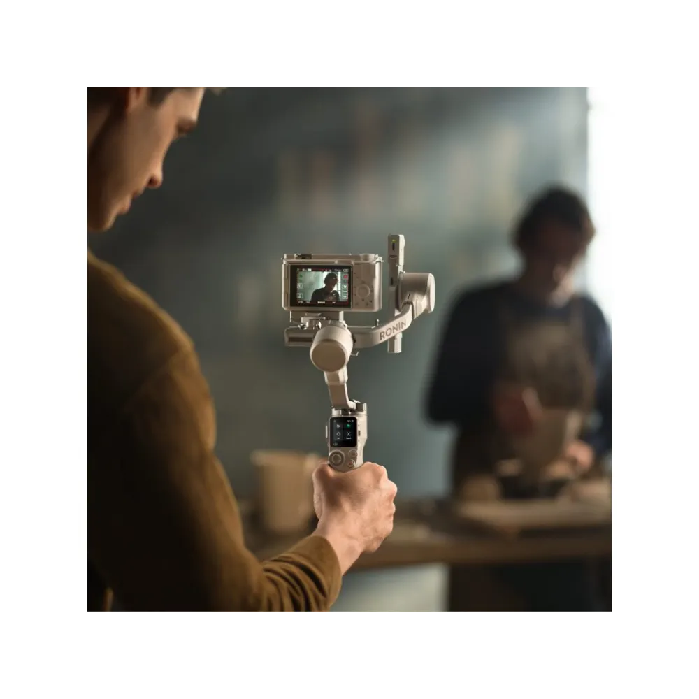 DJI RS 4 Mini Combo Gimbal - Compact & Lightweight, RS Intelligent Tracking Module, Briefcase Handle