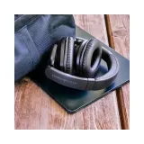 Black RadioBeat Bluetooth slušalice crne (M45974)